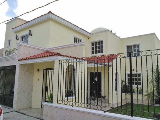 Suministro y Aplicación de Pintura en residencia ubicada en Paseos de las Fuentes