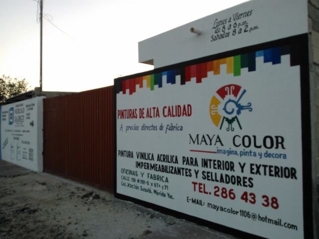 Fachada de la Fábrica de MAYACOLOR